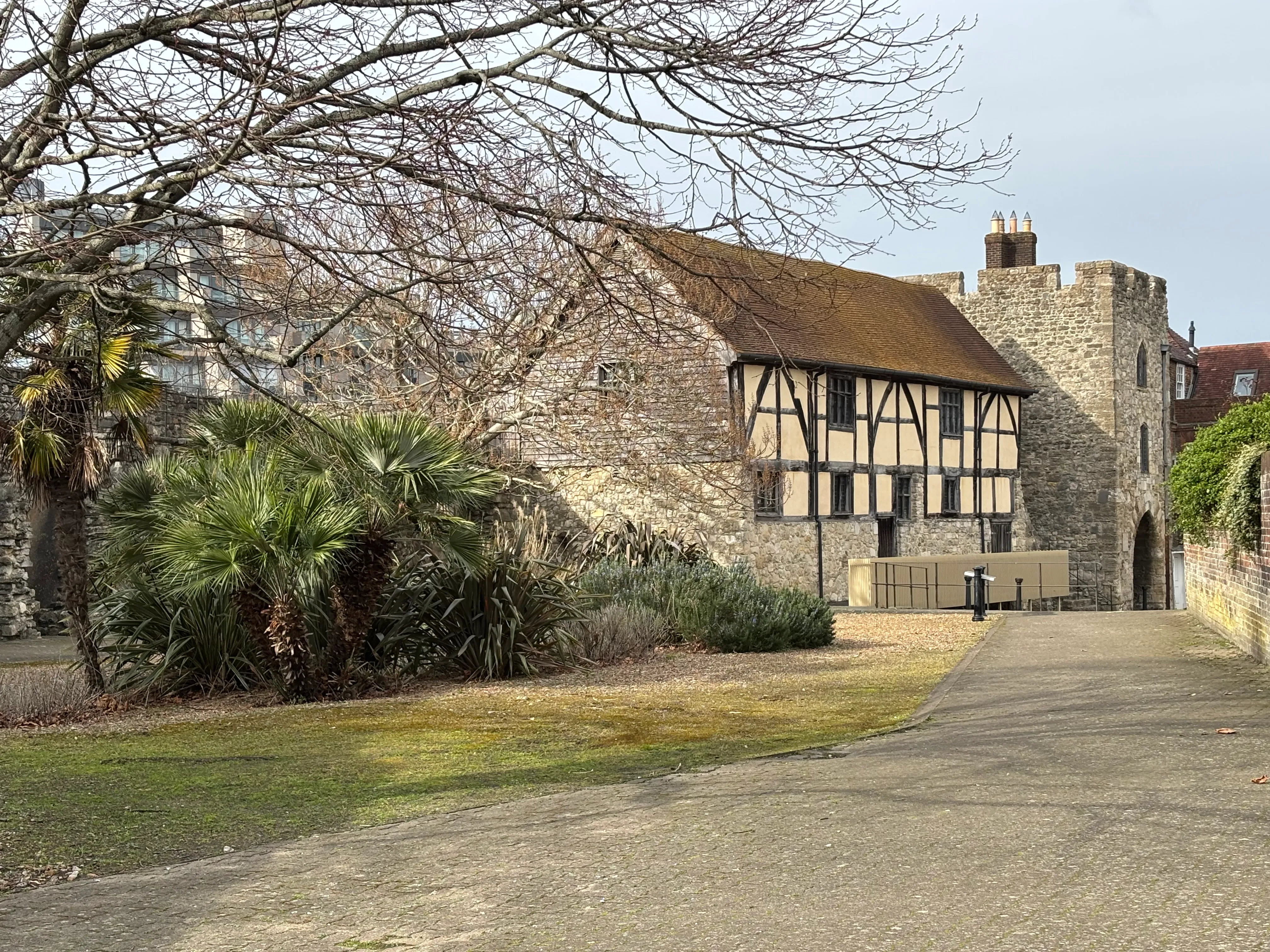 Southampton's medieval Westgate and town walls